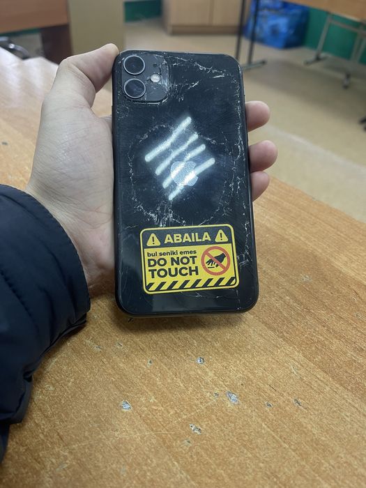 Продаю Iphone 11 128GB