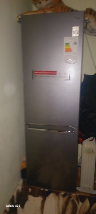 Холодилник Новый