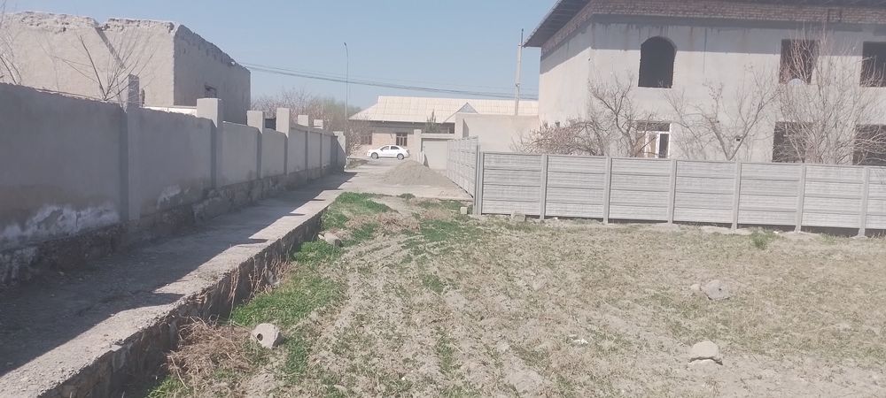 Участка сотилади