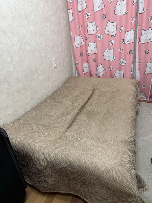 Диван б/у, самовывоз. 25 000 тенге.