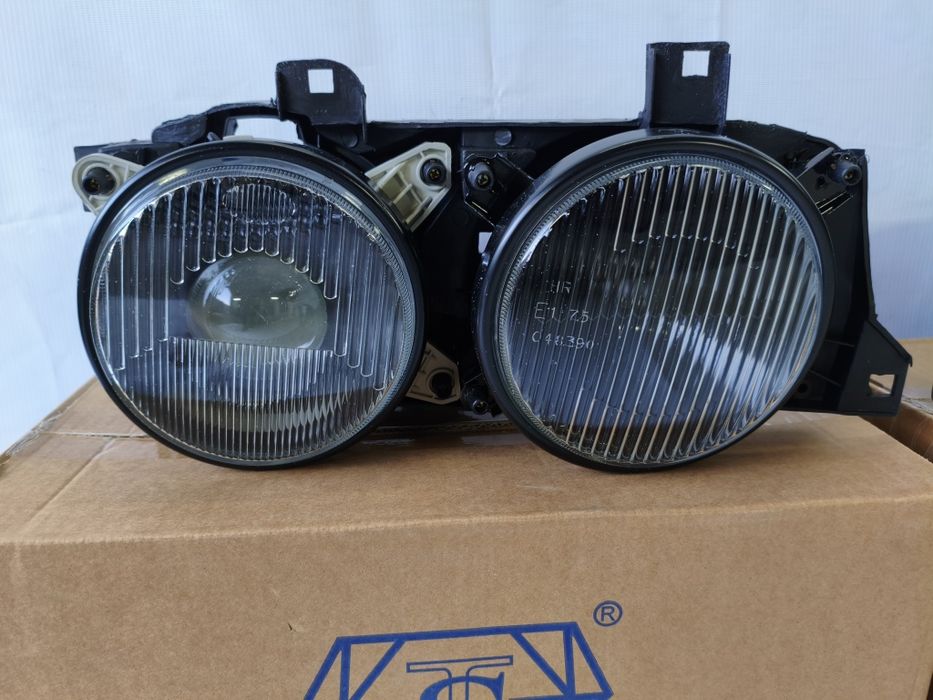 Продаю Фары передние БМВ Е34