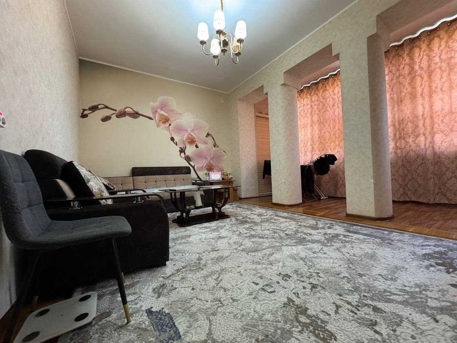 Навои, Высокопотолочка! , 3/3/4, 75 м2, Анхор