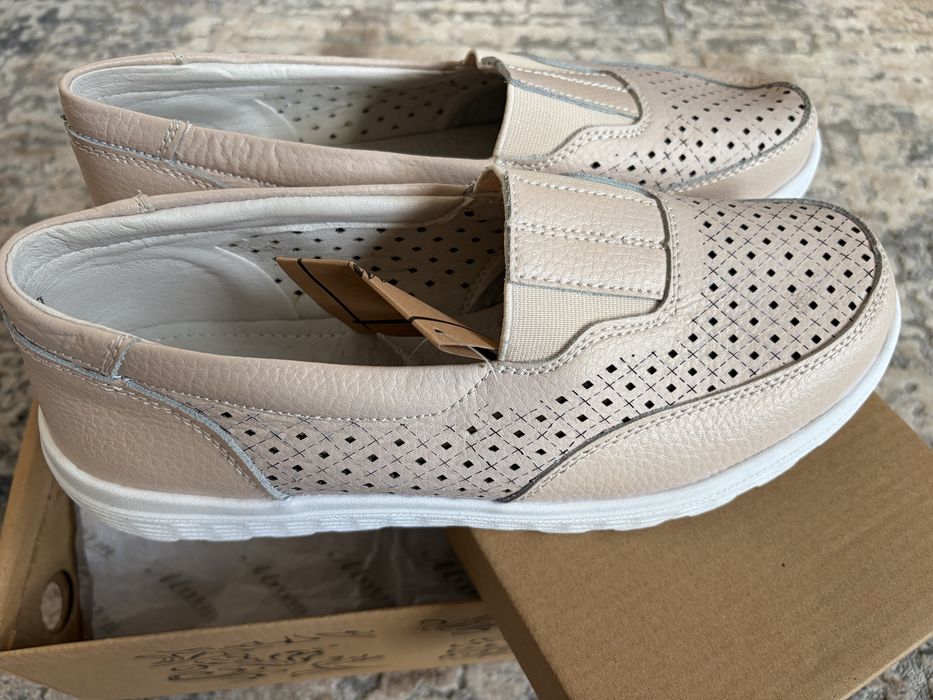 Pantofi mocasini balerini piele perforati