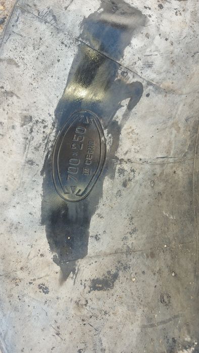 Cameră remorci și cauciuc 700x250
