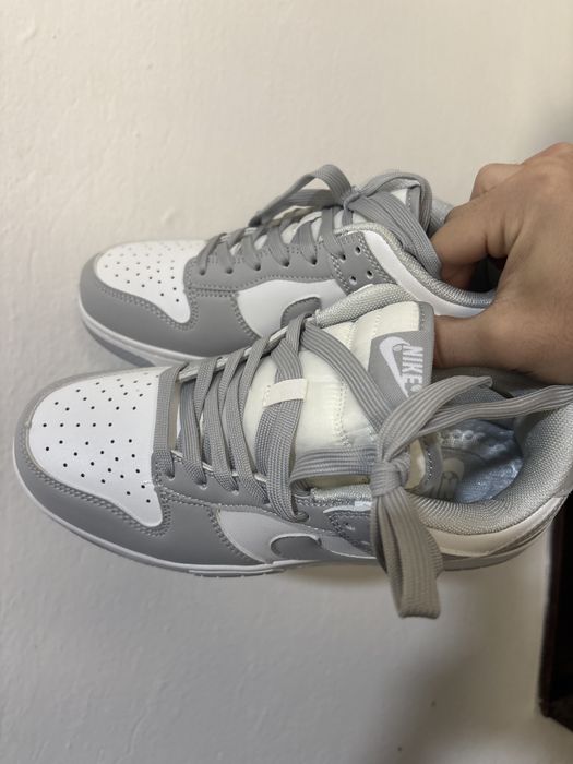 кроссовки найк серые