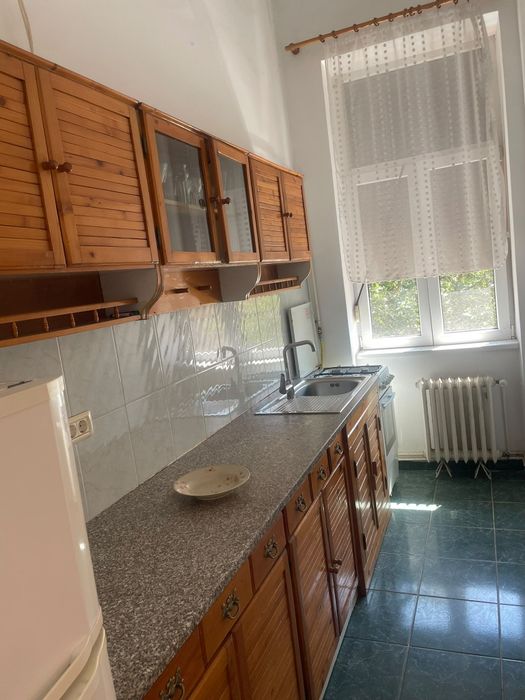 Apartament 3 camere spre vanzare central