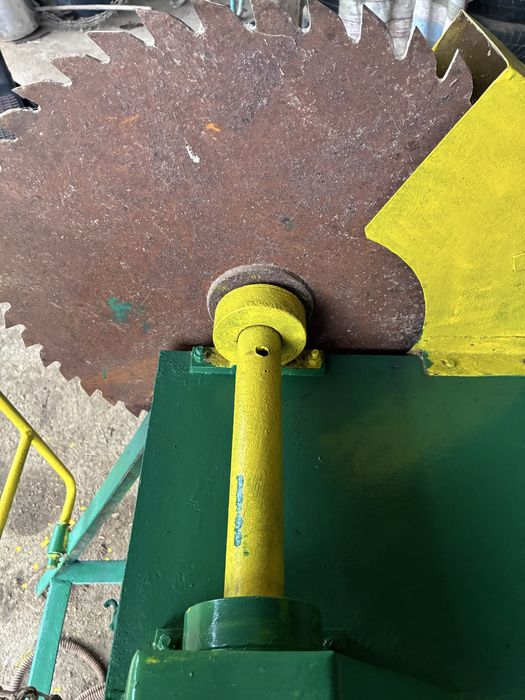 Vand moara de macinat cereale + circular