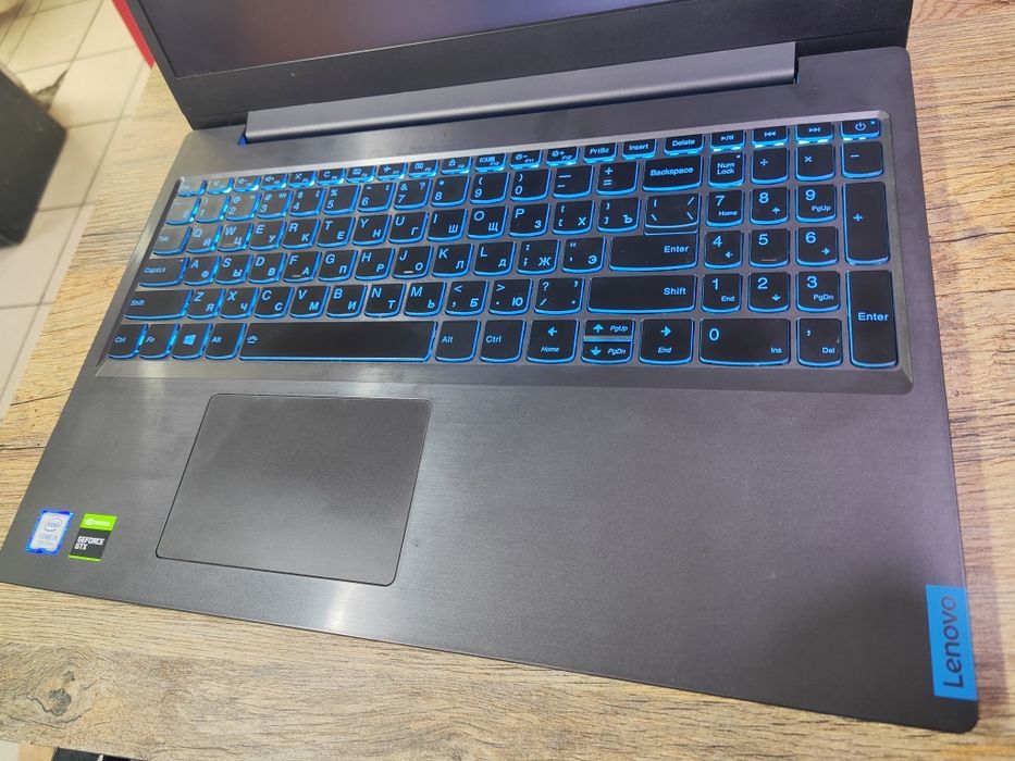 Ноутбук . Core i5