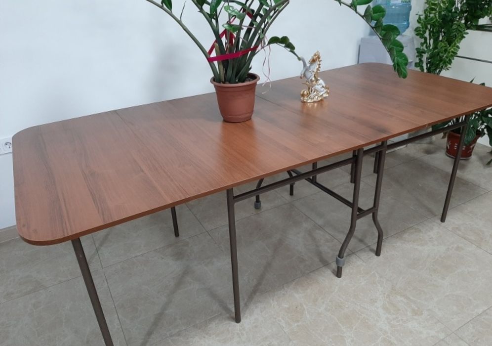 Стол книжка.  Б/у отличном состояние