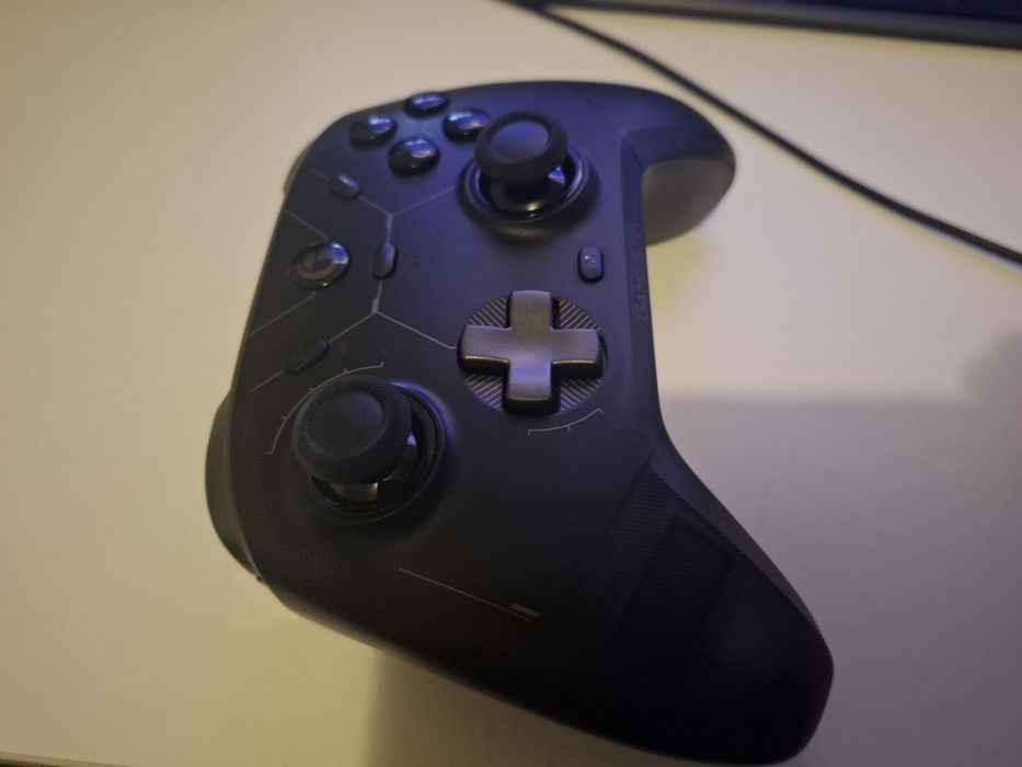 Gamesir cyclone 2 standard