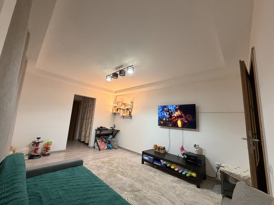 Vand apartament 2 camere, zona nord - Ploiesti