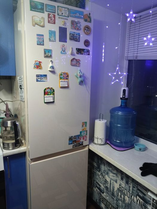 Продам холодильник Samsung