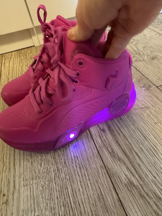 Маратонки skechers 33.5 размер светещи