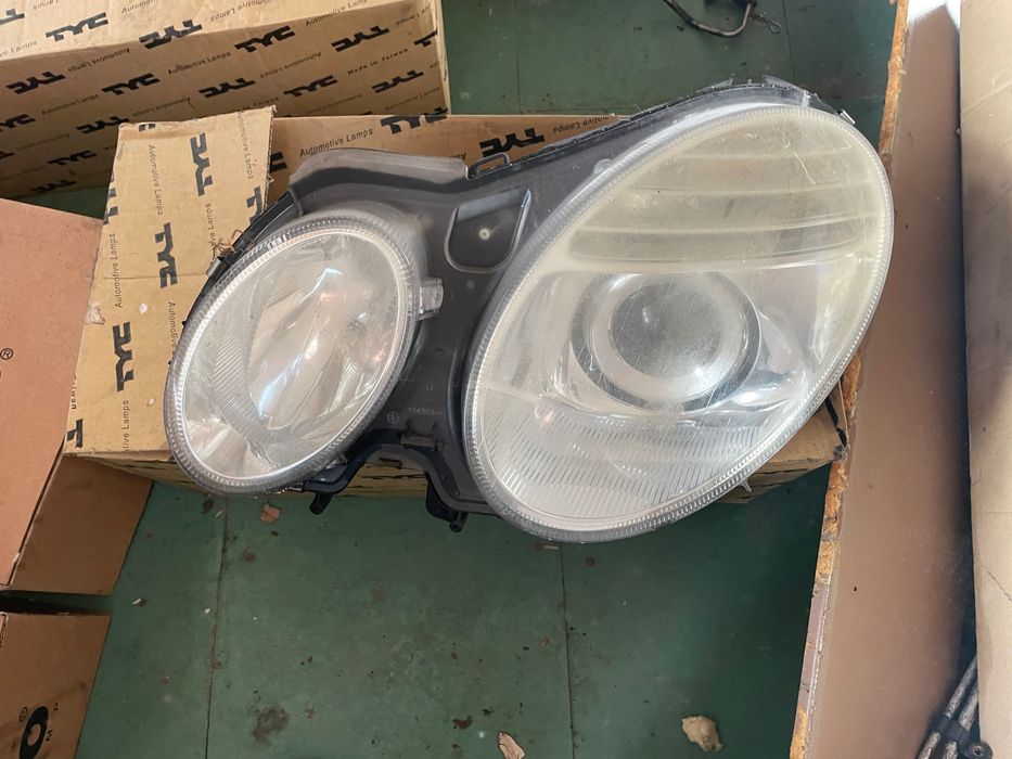 Фарове за  мерцедес е класа w211