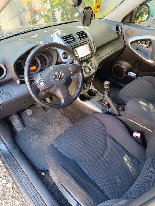 Продавам Тойота рав4 2.2дизел 136 к.с