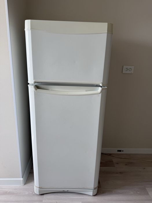 Холодильник , LG компания