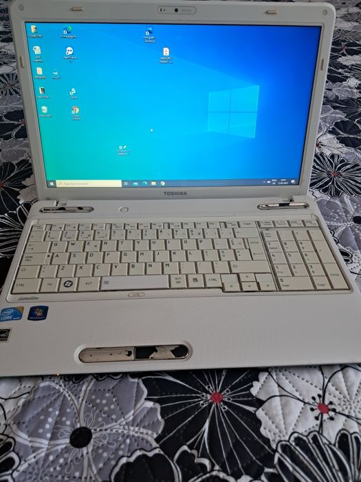 Vand schimb laptop