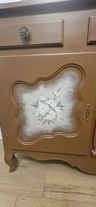 Vand set  mobilier 4 piese din lemn vopsit, pictat manual