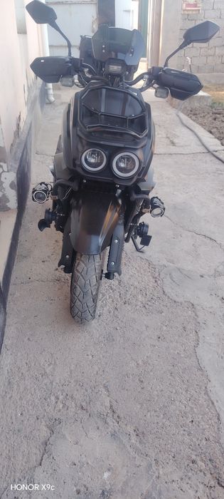 Benzinli tank skuter sotiladi