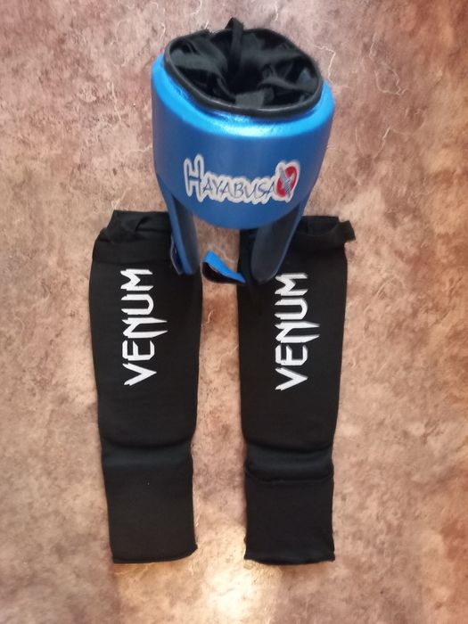 Продам шлем и накладки