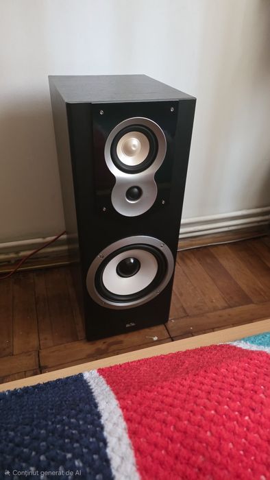 Vand sau schimb 
• f: 35 – 21.000 HzP: 2 x 120/80 Watt
• f: 35 – 21.000 Hz
• 3-căi, bass-reflex