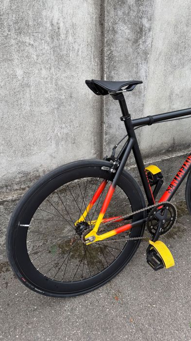 Santafixie Raval Black Sunset mărimea 55 cm – Ghidon dropbar, manete SRAM, Ynot Straps inclus