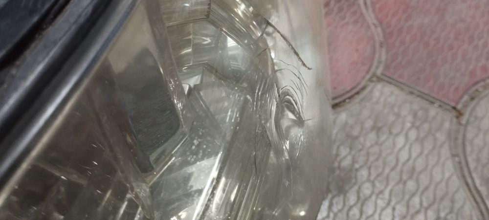 Продам фары Паджеро 4