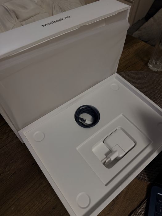 Лаптоп Apple - MacBook Air 13, 13.6'', М3 8/8, 8GB/256GB, Midnight