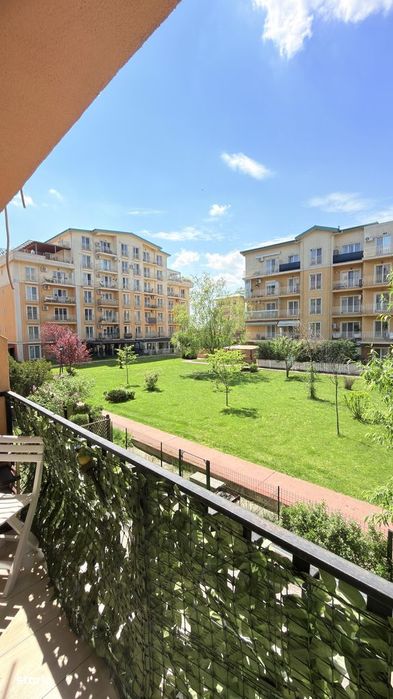 Apartament 2 camere, mobilat/utilat, vedere la piscina,în Cosmopolis !