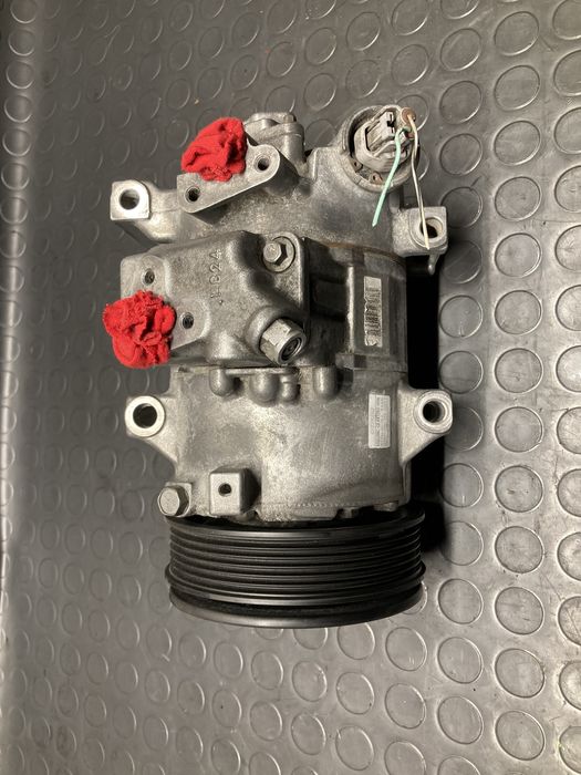 Компресор за климатик тойота аурис/Toyota auris 1.6vvt-i 132кс 10-12г