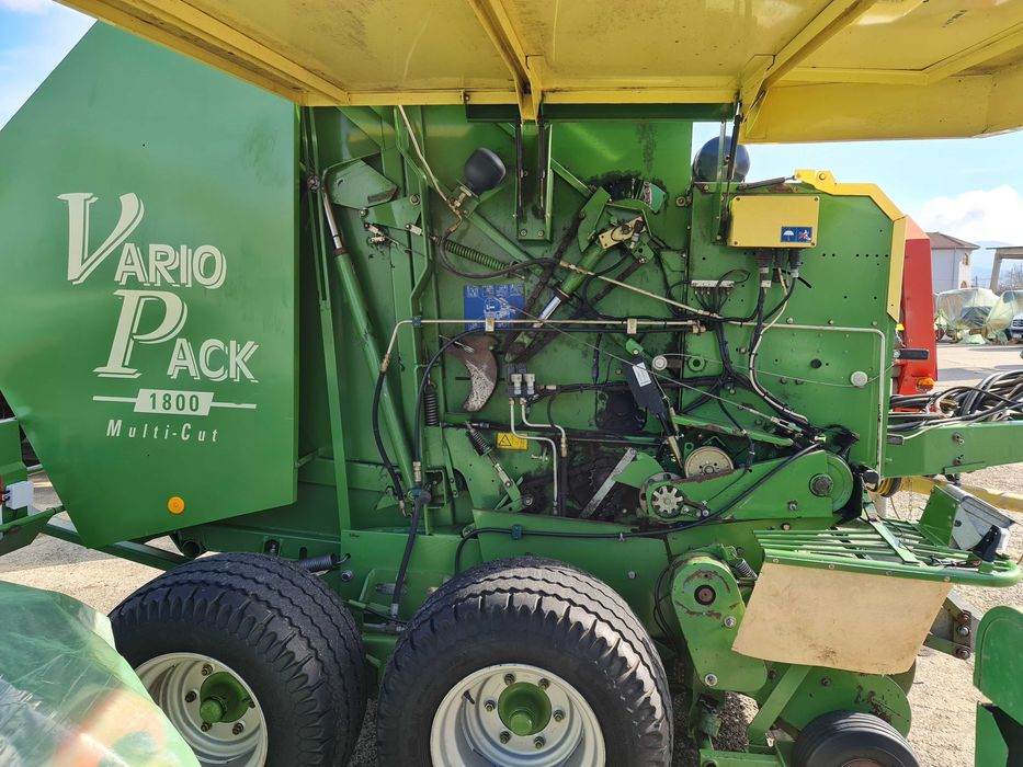 Presa  pentru balotat nutreturi KRONE  VARIO PACK  1800 MULTICUT