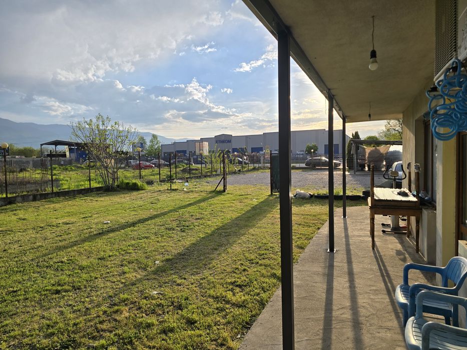 Продавам парцел с лице на Е 79