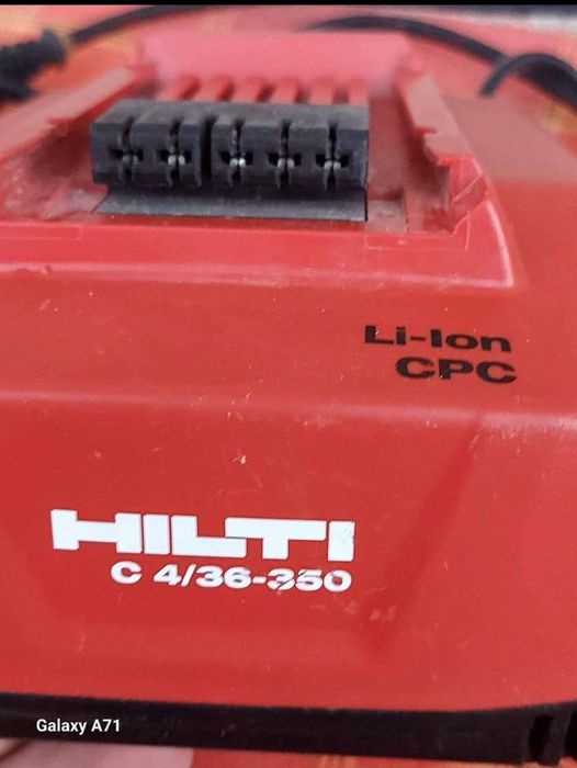 Baterie si incarcator HILTI