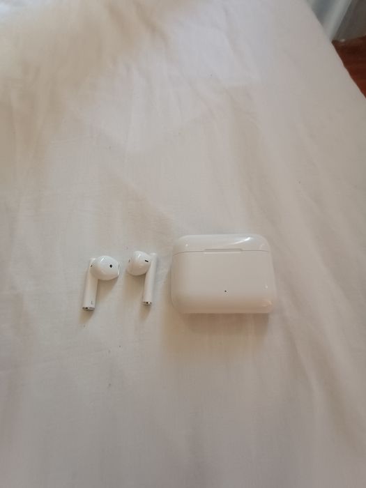 Слушалки earbuds  като чисто нови