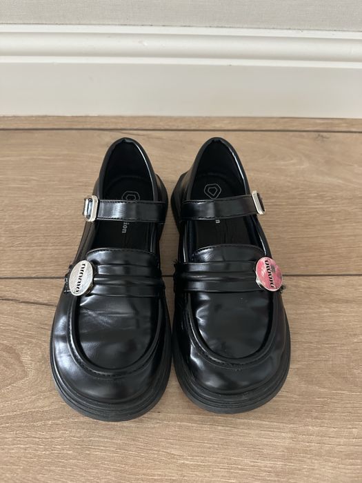 Туфли в школу для девочки