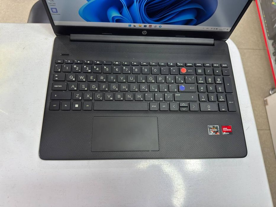 HP AMD ryzen 5 5500U ddr4 8/256 SSD holati ideal