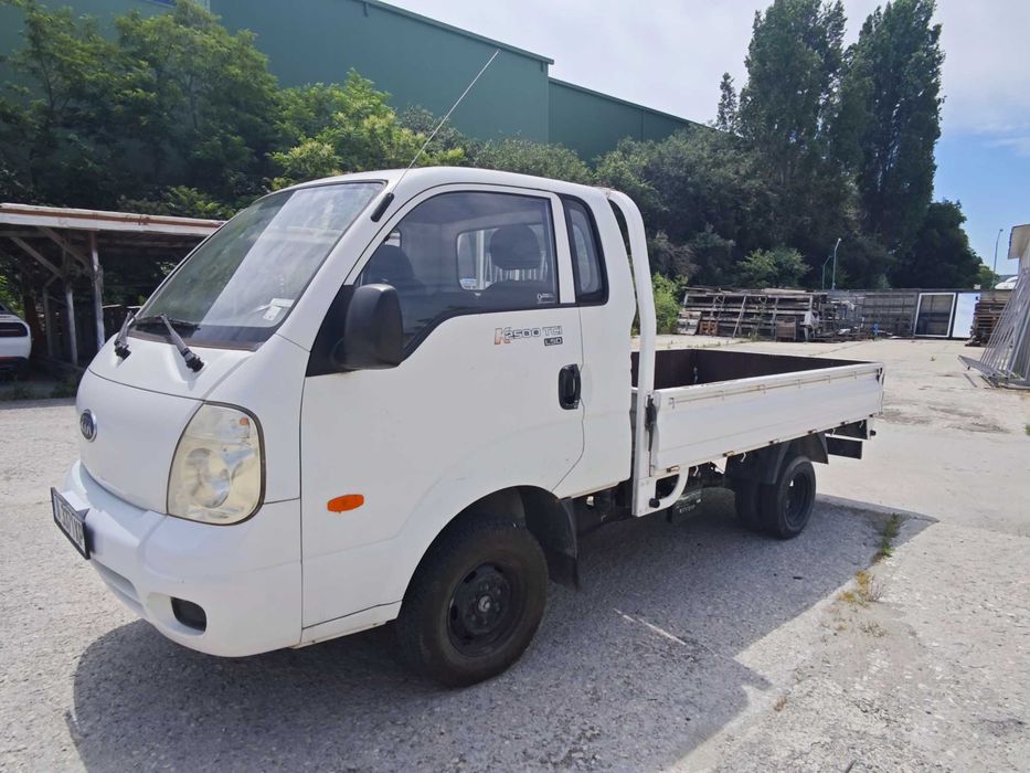 Товарен автомобил КИА К2500 2.5TCI