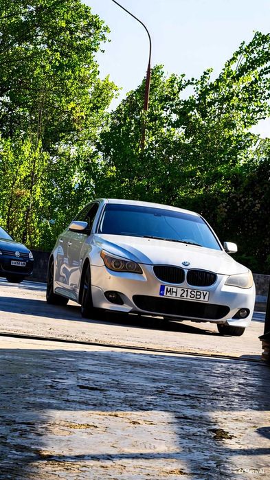Vând BMW E60 2007