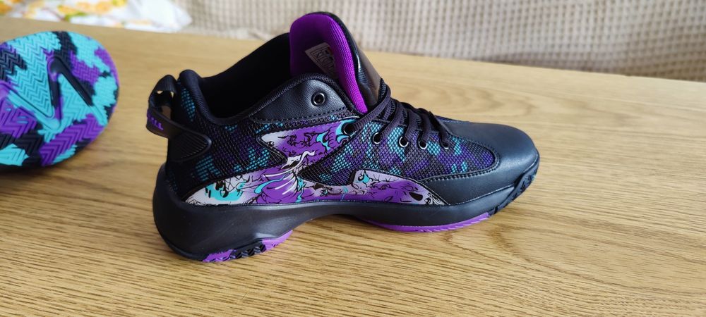 Баскетболни маратонки