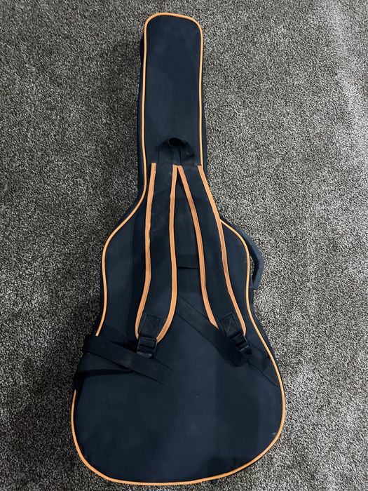 продается гитара