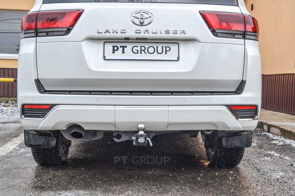 Фаркоп Toyota LC300