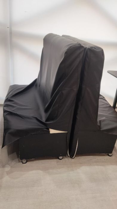 Продам диваны для кафе