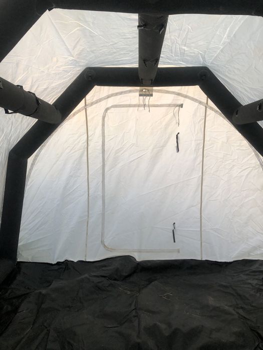 Надувная палатка