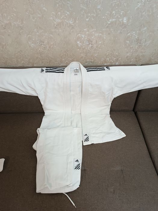 Продам кимано для дзюдо
