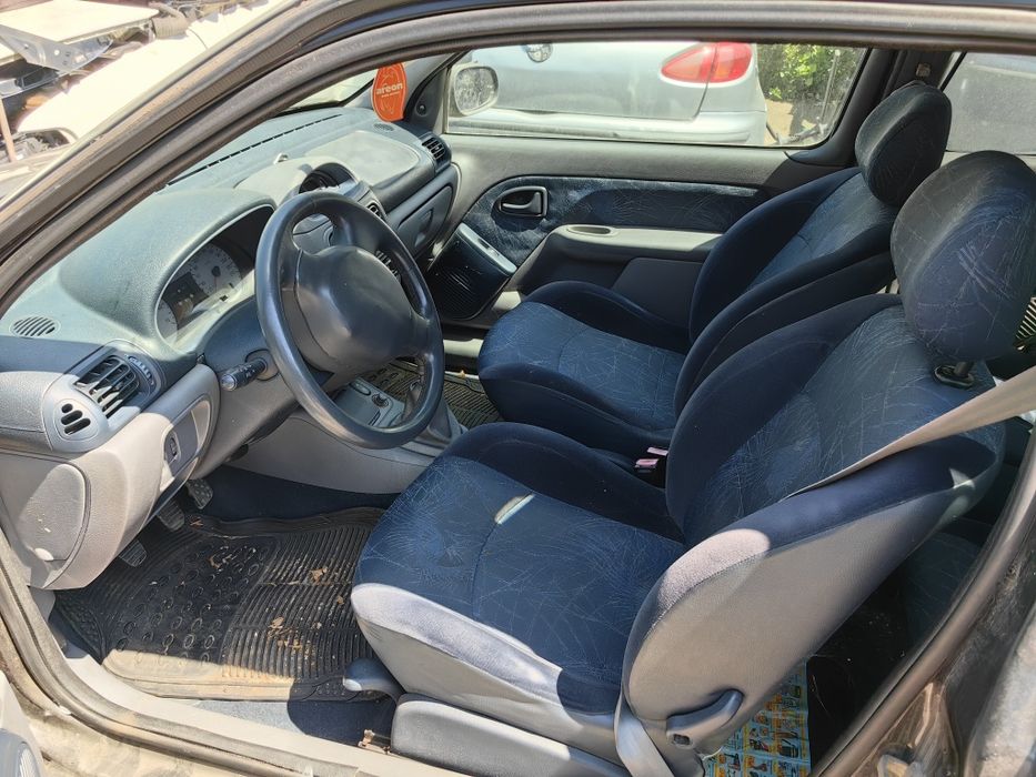 Рено клио 1.4 16 На части! Renault clio 1.4 16V