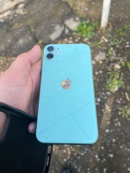 Айфон 11/128/сатылады срочно