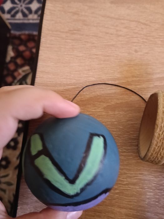 Kendama bisoi custom cu bila rdv