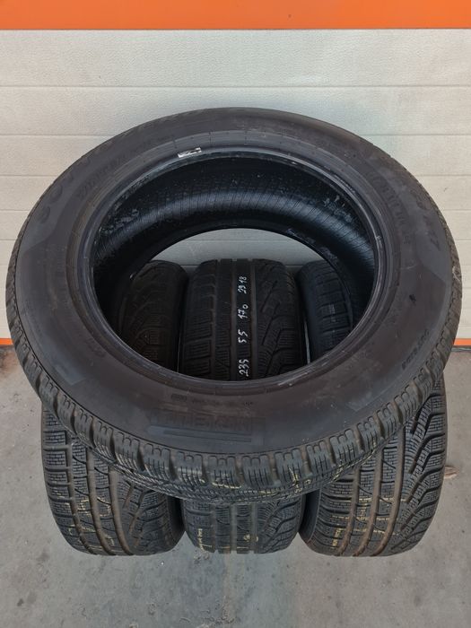 Зимни гуми 4 броя PIRELLI SottoZero 235 55 R17 дпт 2918