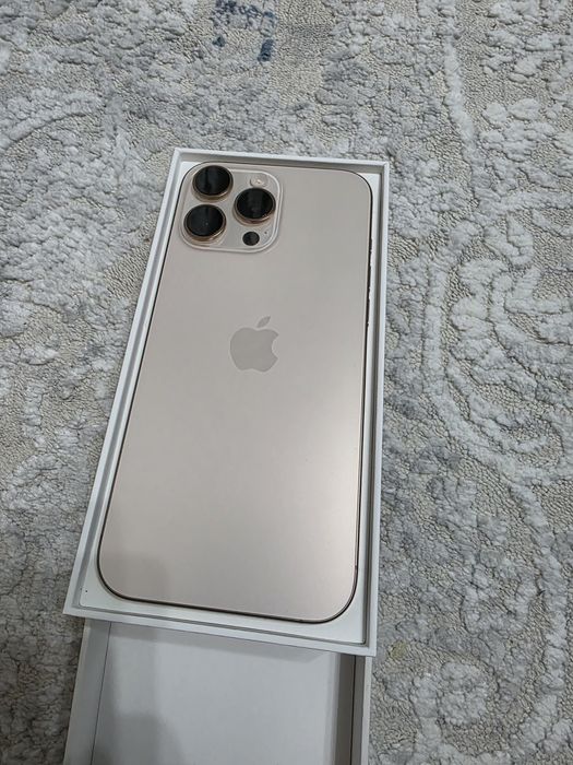 Продам Iphone 16 Pro Max на 256Гб.