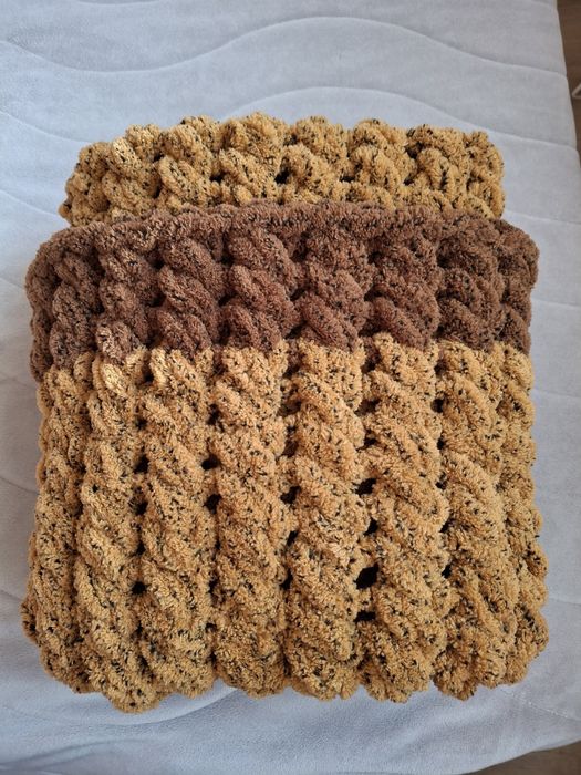 ТОТАЛНА РАЗПРОДАЖБА Ръчно плетено  бебешко одеяло